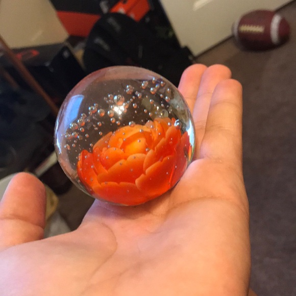 Vintage Glass ball with orange rose inside - Picture 2 of 4